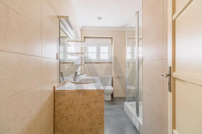 Apartamento T3 para Arrendamento em Avenidas Novas