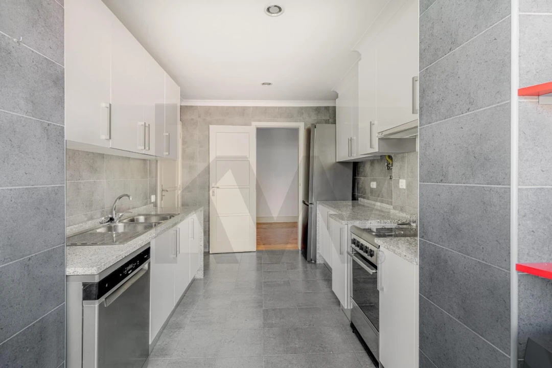 Apartamento T3 para Arrendamento em Avenidas Novas Foto 15