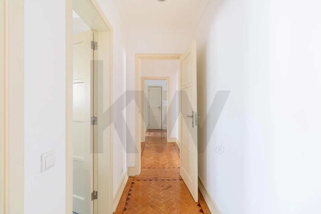 Apartamento T3 para Arrendamento em Avenidas Novas Foto 5