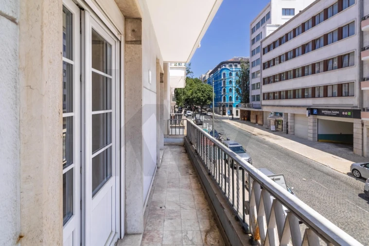 Apartamento T3 para Arrendamento em Avenidas Novas Foto 19