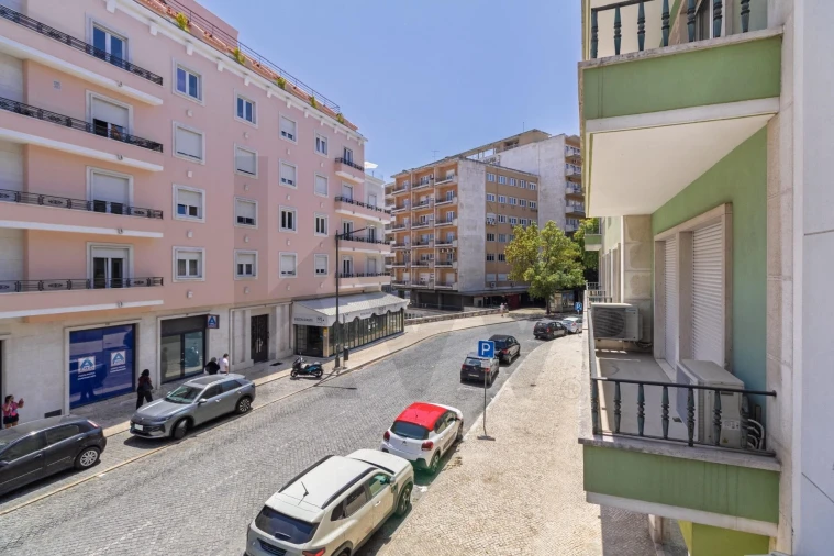 Apartamento T3 para Arrendamento em Avenidas Novas Foto 22