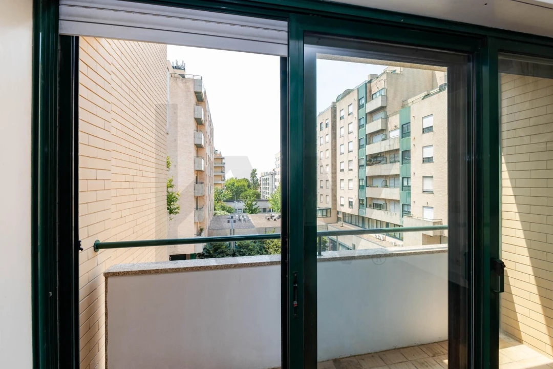 Apartamento T1 para Arrendamento em Ramalde Foto 14