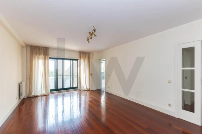 Apartamento T1 para Arrendamento em Ramalde