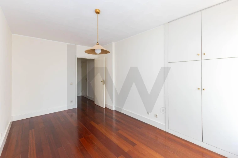 Apartamento T1 para Arrendamento em Ramalde Foto 6