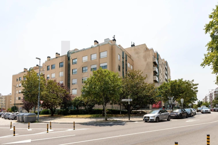 Apartamento T1 para Arrendamento em Ramalde Foto 20