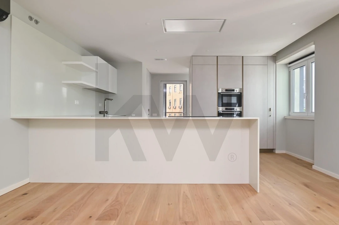 Apartamento T3 para Arrendamento em Santo António Foto 7