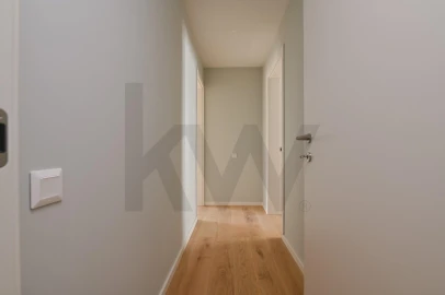 Apartamento T3 para Arrendamento em Santo António