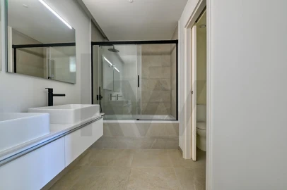 Apartamento T3 para Arrendamento em Santo António