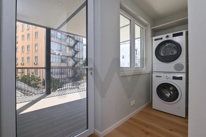 Apartamento T3 para Arrendamento em Santo António