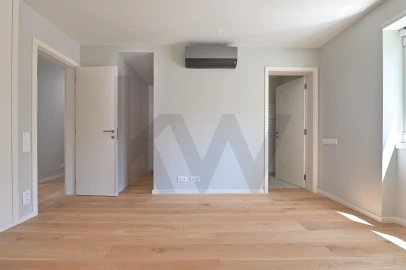 Apartamento T3 para Arrendamento em Santo António