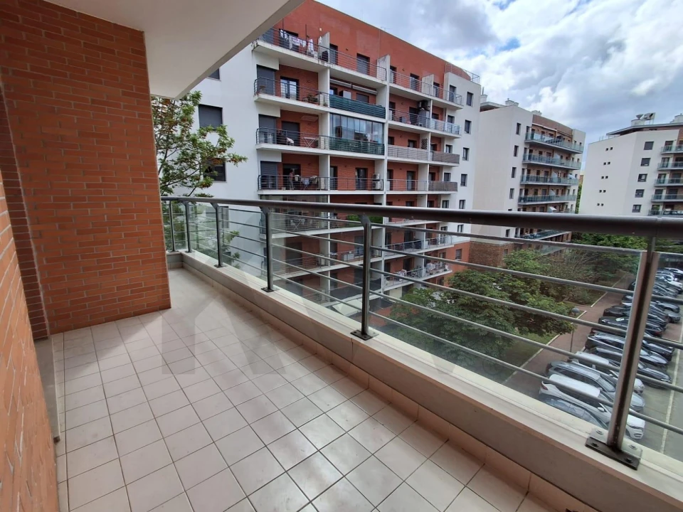 Apartamento T3 para Arrendamento em Odivelas Foto 39