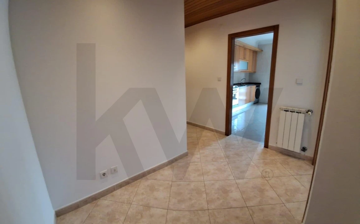 Apartamento T3 para Arrendamento em Odivelas Foto 16