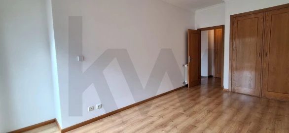 Apartamento T3 para Arrendamento em Odivelas