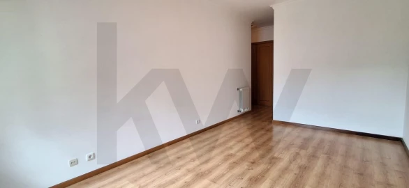 Apartamento T3 para Arrendamento em Odivelas