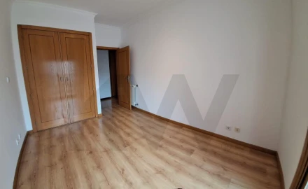 Apartamento T3 para Arrendamento em Odivelas