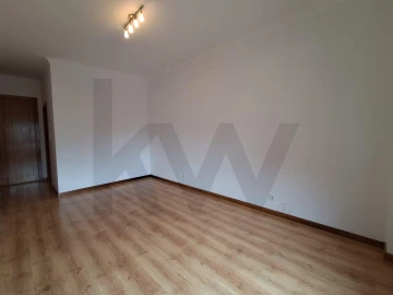 Apartamento T3 para Arrendamento em Odivelas