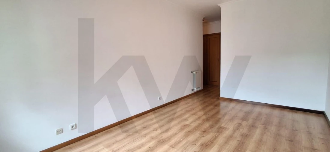 Apartamento T3 para Arrendamento em Odivelas Foto 48