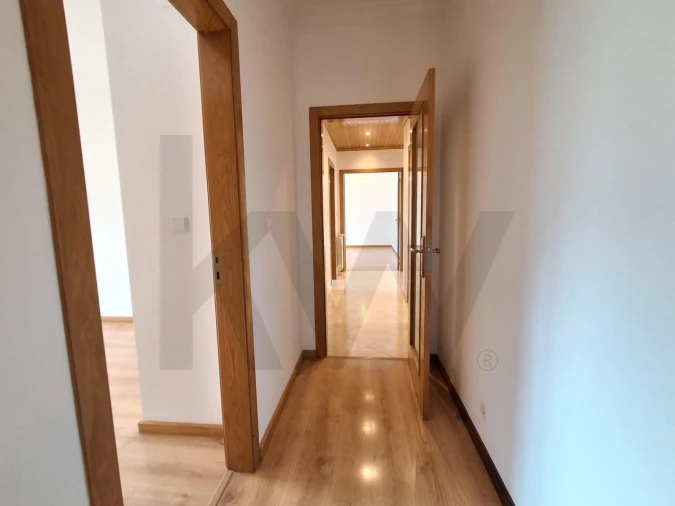 Apartamento T3 para Arrendamento em Odivelas Foto 22