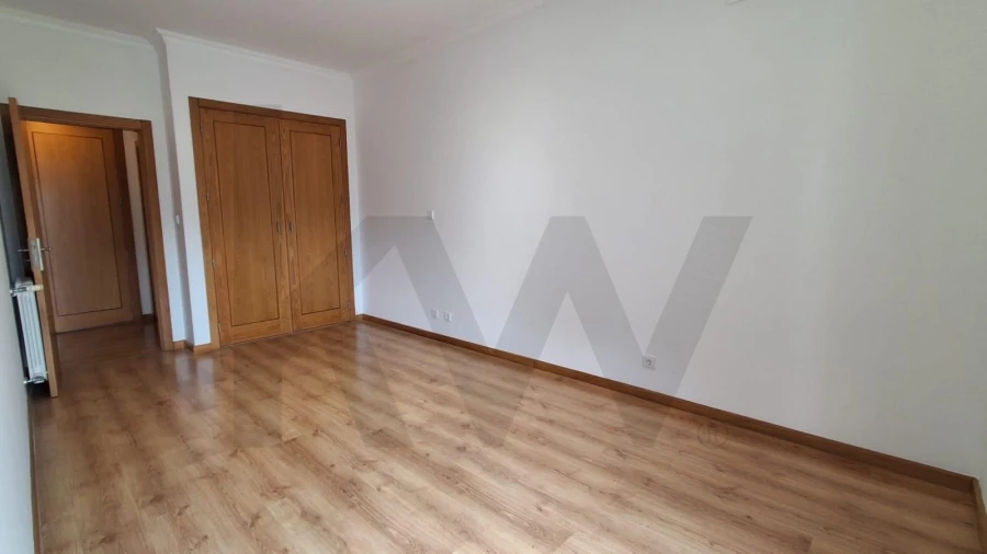 Apartamento T3 para Arrendamento em Odivelas Foto 41