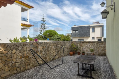 Moradia T4 para Venda em Carvoeira