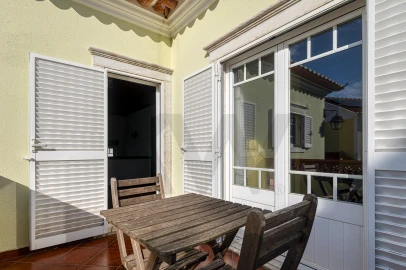 Moradia T4 para Venda em Carvoeira