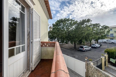 Moradia T4 para Venda em Carvoeira