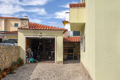 Moradia T4 para Venda em Carvoeira