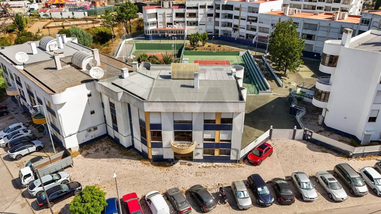 Apartamento T3 para Venda em Charneca de Caparica e Sobreda Foto 31