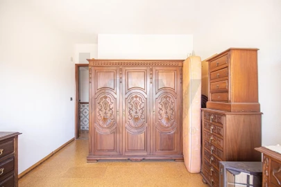 Apartamento T3 para Venda em Charneca de Caparica e Sobreda