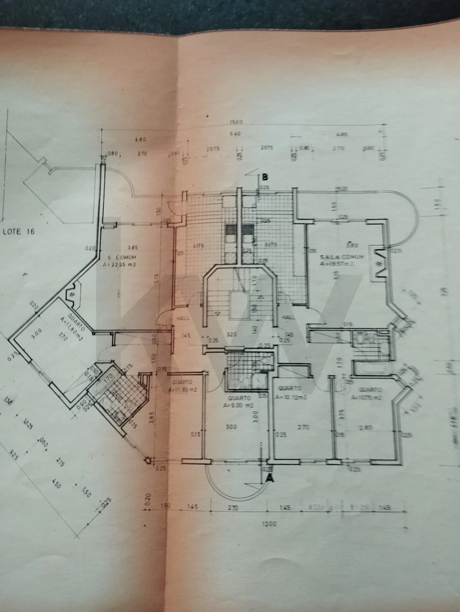 Apartamento T3 para Venda em Charneca de Caparica e Sobreda Planta 1