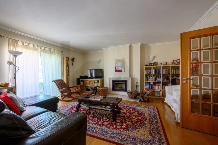 Apartamento T3 para Venda em Cascais e Estoril Foto 3