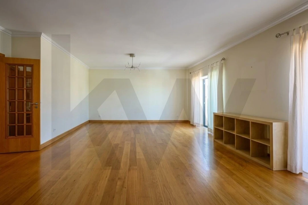 Apartamento T3 para Venda em Cascais e Estoril Foto 3