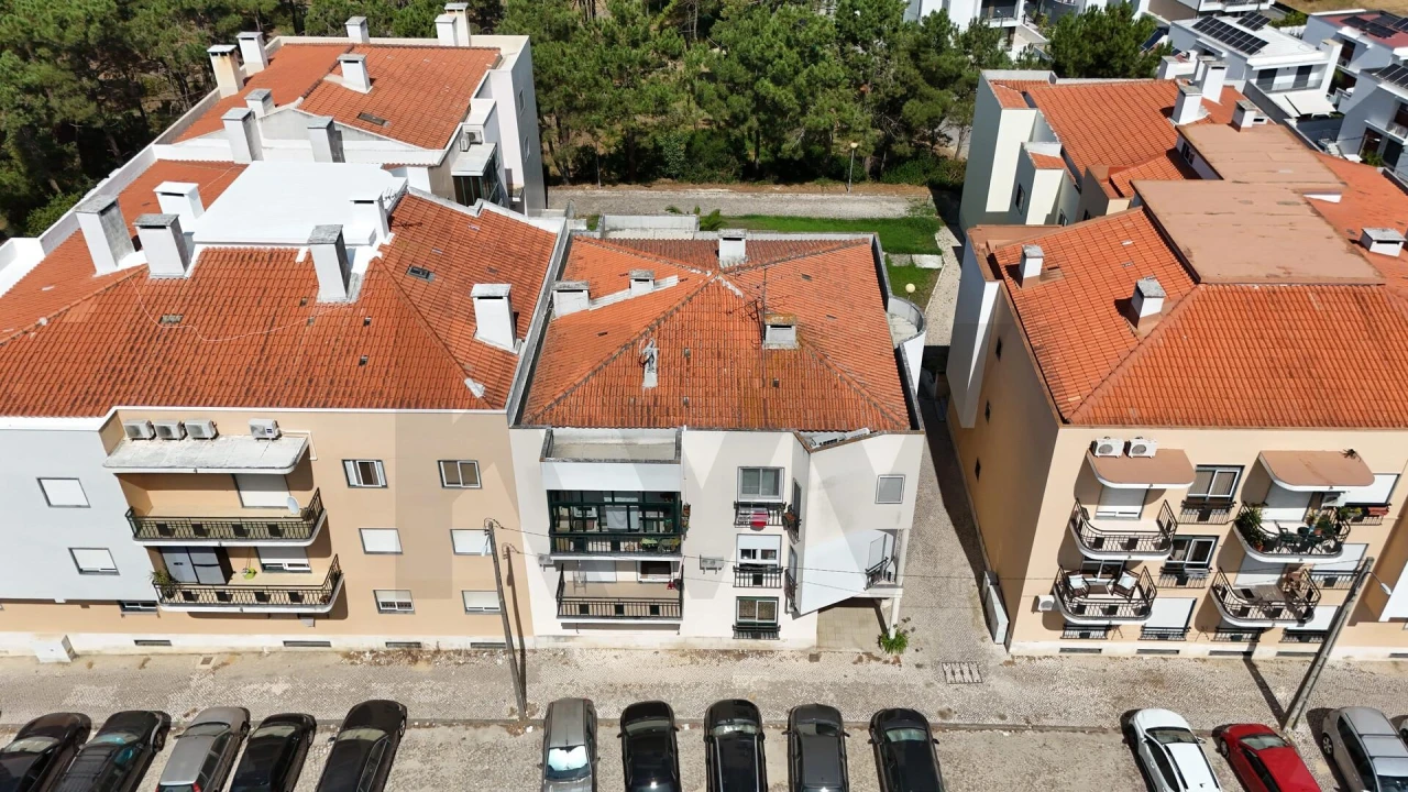 Apartamento T1 para Venda em Charneca de Caparica e Sobreda Foto 20