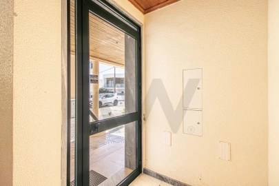 Apartamento T1 para Venda em Charneca de Caparica e Sobreda