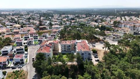 Apartamento T1 para Venda em Charneca de Caparica e Sobreda