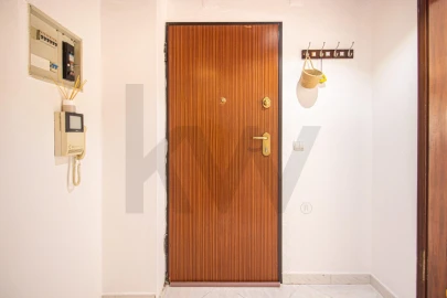 Apartamento T1 para Venda em Charneca de Caparica e Sobreda