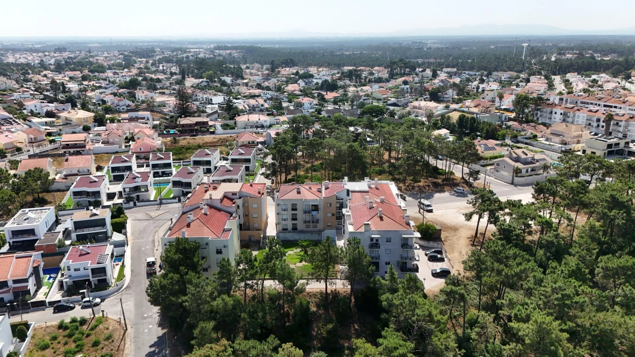 Apartamento T1 para Venda em Charneca de Caparica e Sobreda Foto 22