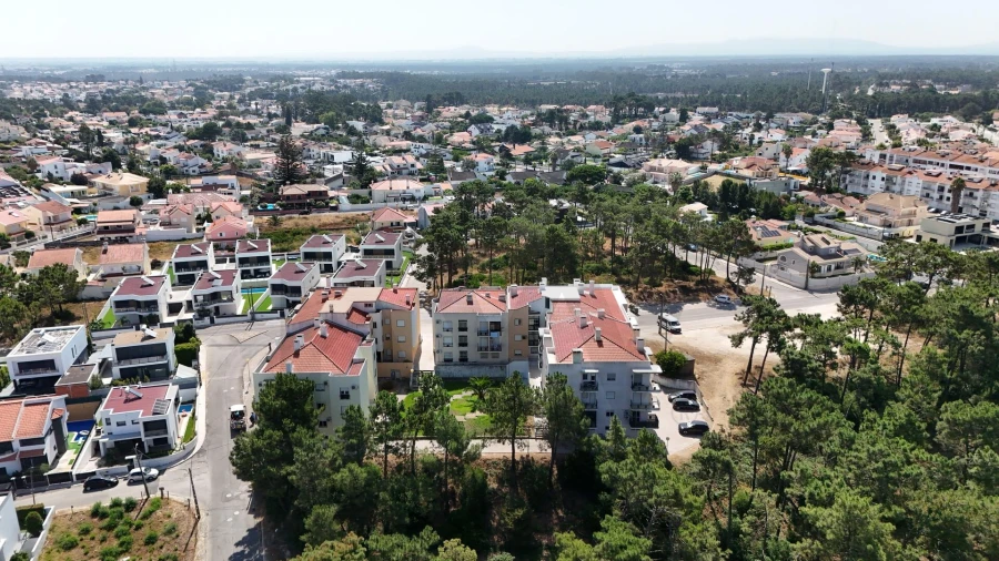 Apartamento T1 para Venda em Charneca de Caparica e Sobreda Foto 22