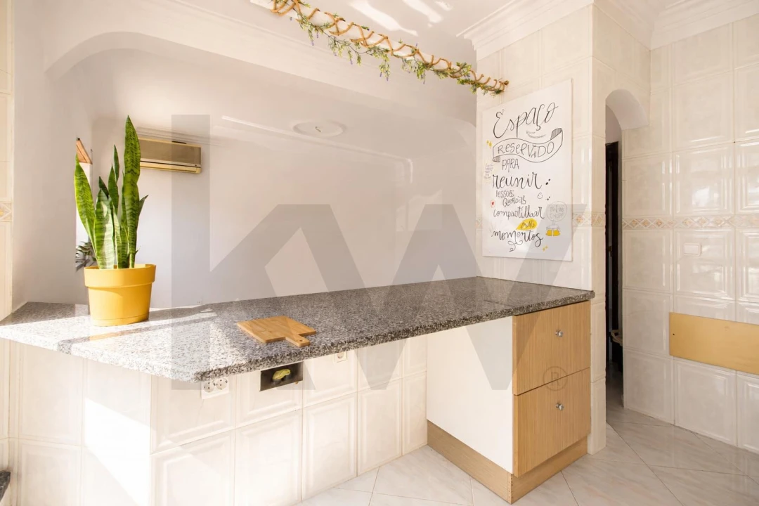 Apartamento T1 para Venda em Charneca de Caparica e Sobreda Foto 5