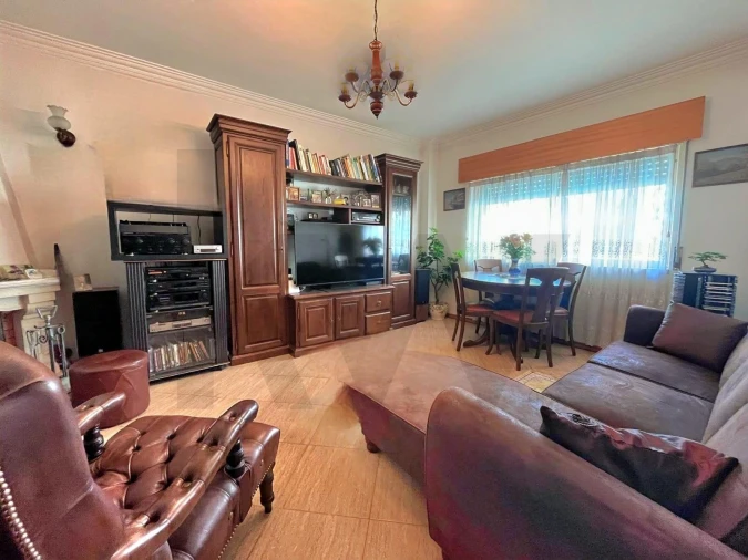 Apartamento T2 para Venda em Rio de Mouro Foto 15