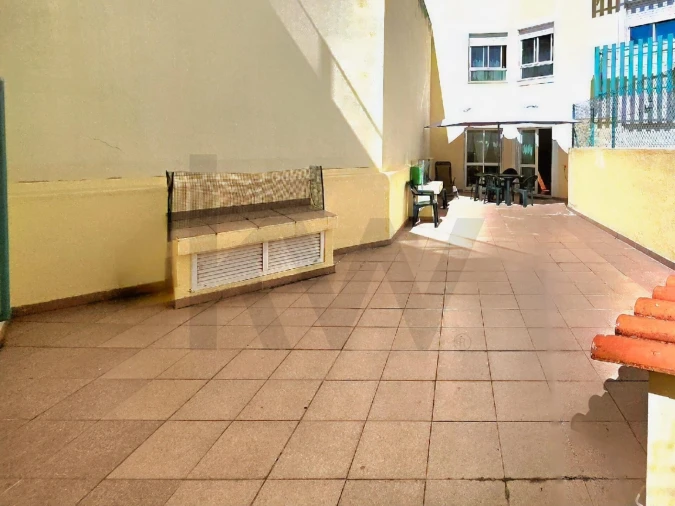 Apartamento T2 para Venda em Rio de Mouro Foto 5