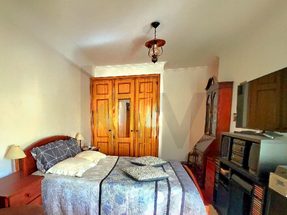 Apartamento T2 para Venda em Rio de Mouro Foto 18