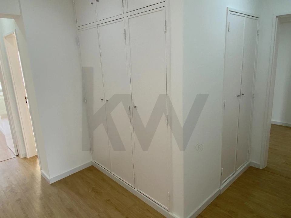 Apartamento T3 para Arrendamento em Oeiras e São Julião da Barra, Paço de Arcos e Caxias Foto 21