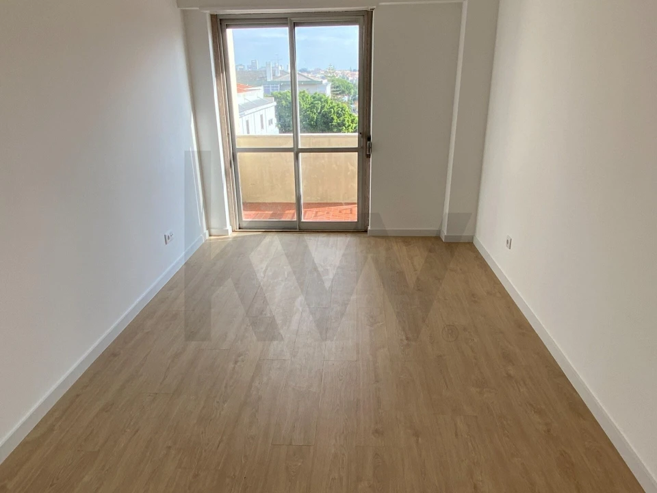 Apartamento T3 para Arrendamento em Oeiras e São Julião da Barra, Paço de Arcos e Caxias Foto 24