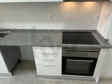 Apartamento T3 para Arrendamento em Oeiras e São Julião da Barra, Paço de Arcos e Caxias