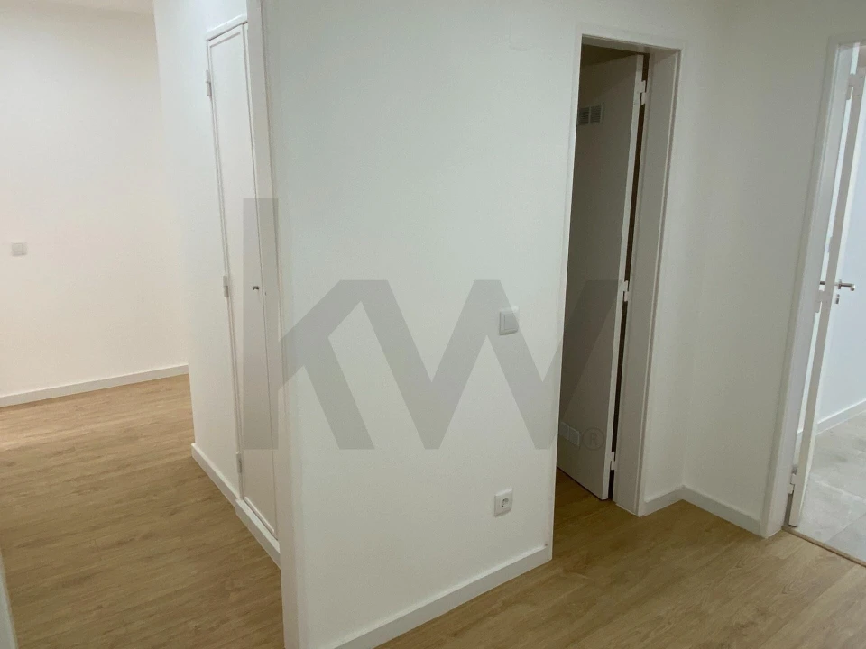 Apartamento T3 para Arrendamento em Oeiras e São Julião da Barra, Paço de Arcos e Caxias Foto 19