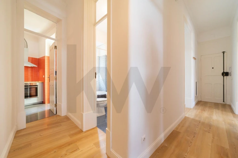 Apartamento T2 para Venda em Santo António Foto 9