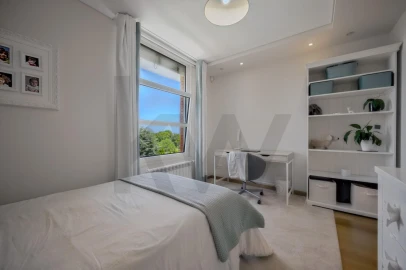Moradia T5 para Venda em Lumiar