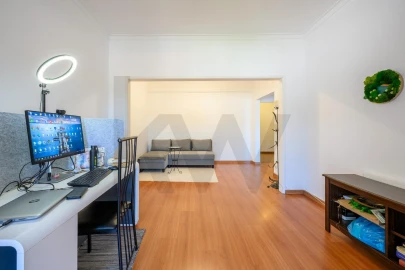 Apartamento T1 para Venda em Algés, Linda-A-Velha e Cruz Quebrada-Dafundo