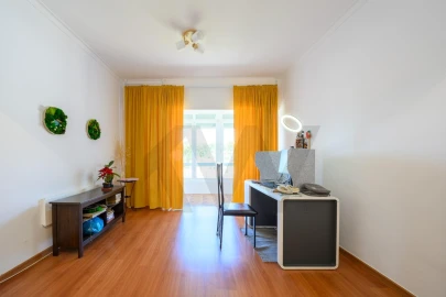 Apartamento T1 para Venda em Algés, Linda-A-Velha e Cruz Quebrada-Dafundo